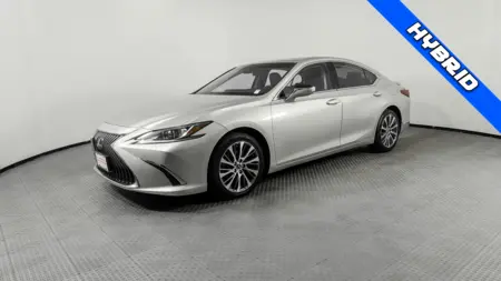 2019 LEXUS ES