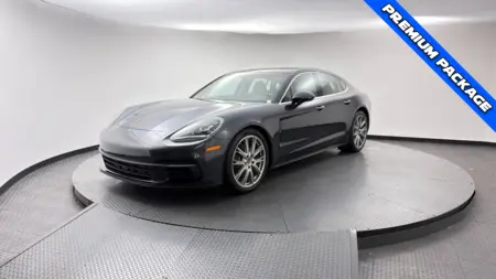 2019 PORSCHE PANAMERA
