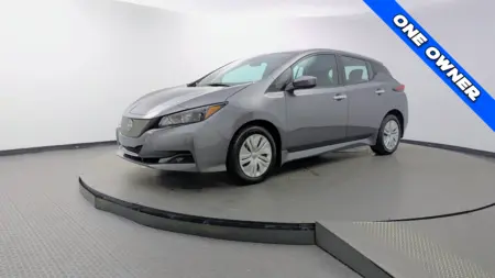 2025 NISSAN LEAF
